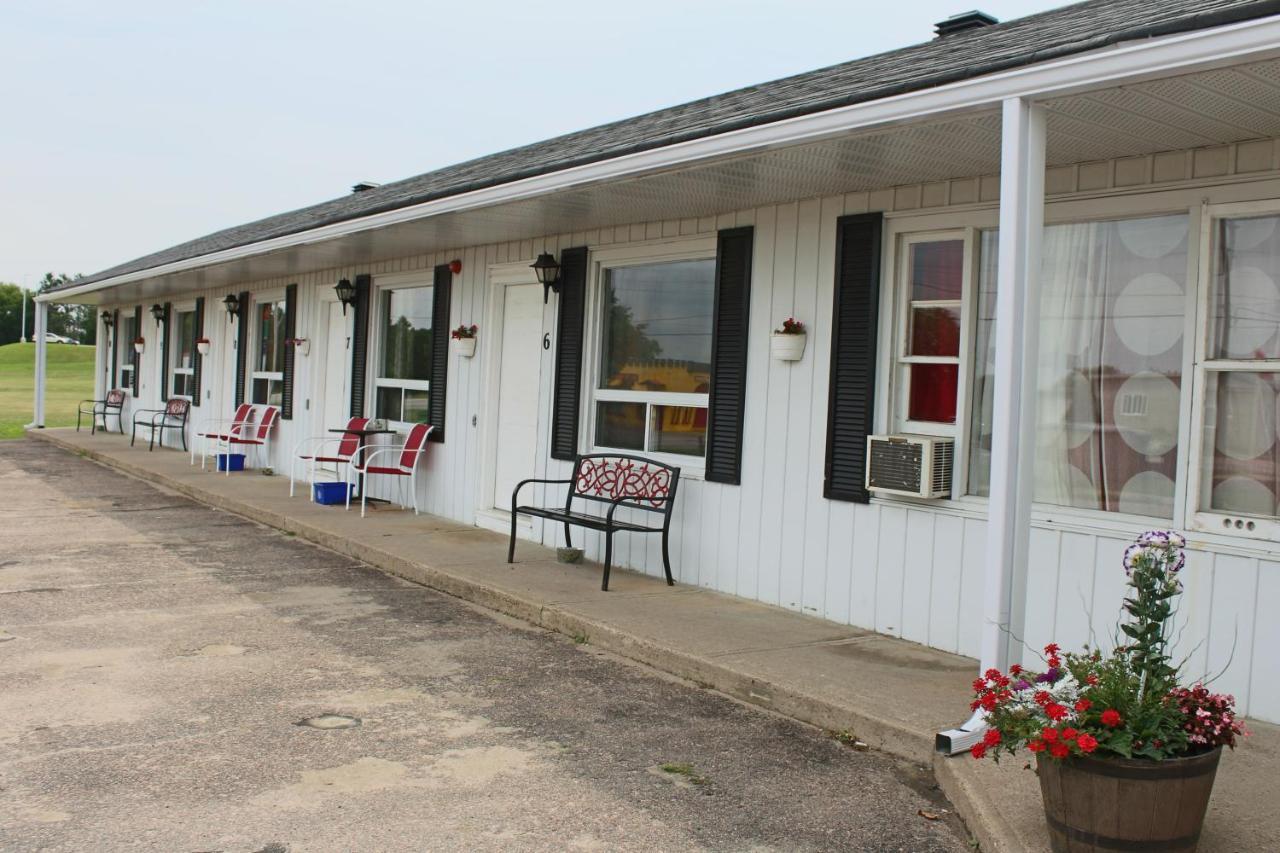 Travellers Motel