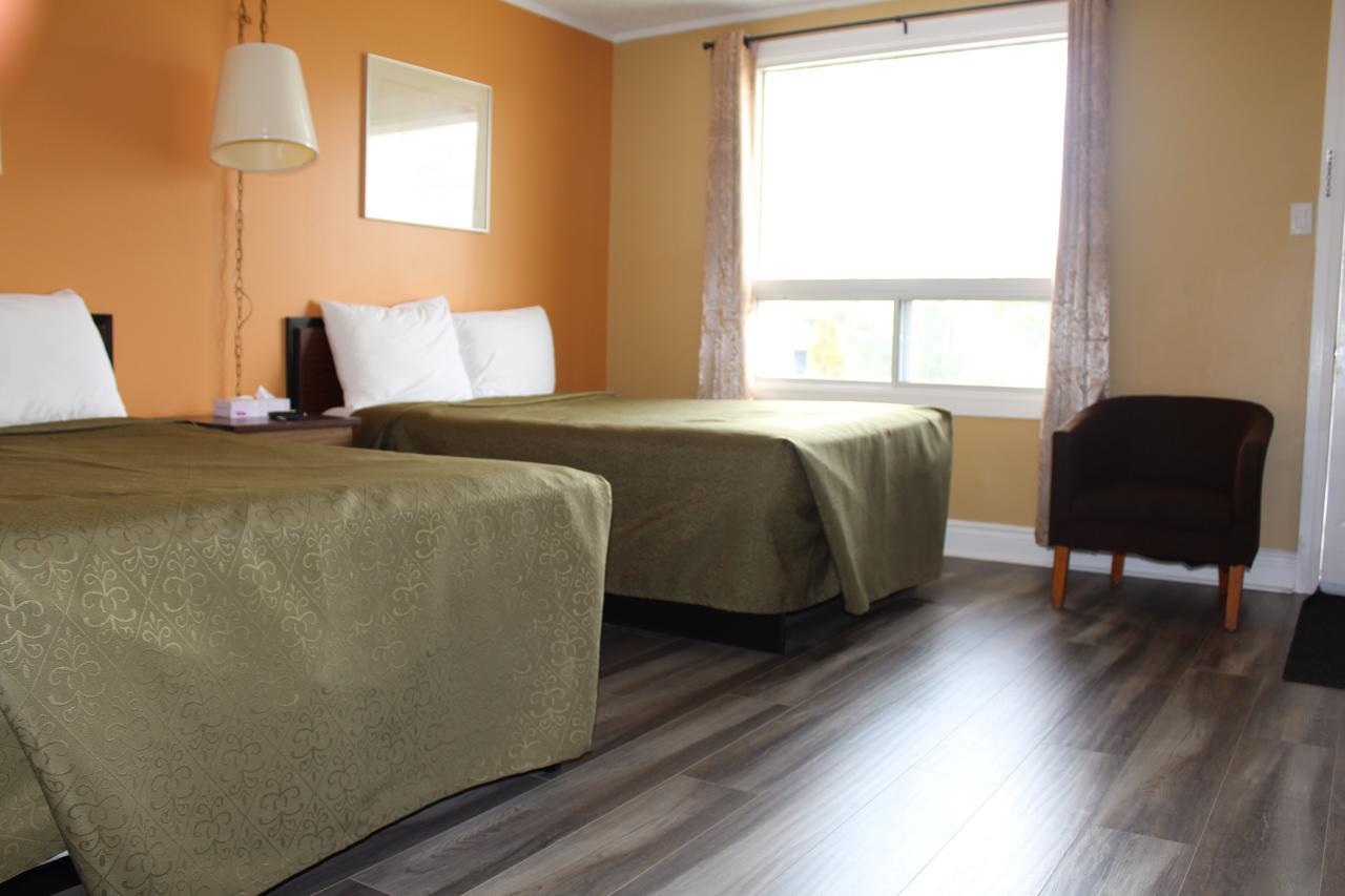 Travellers Motel